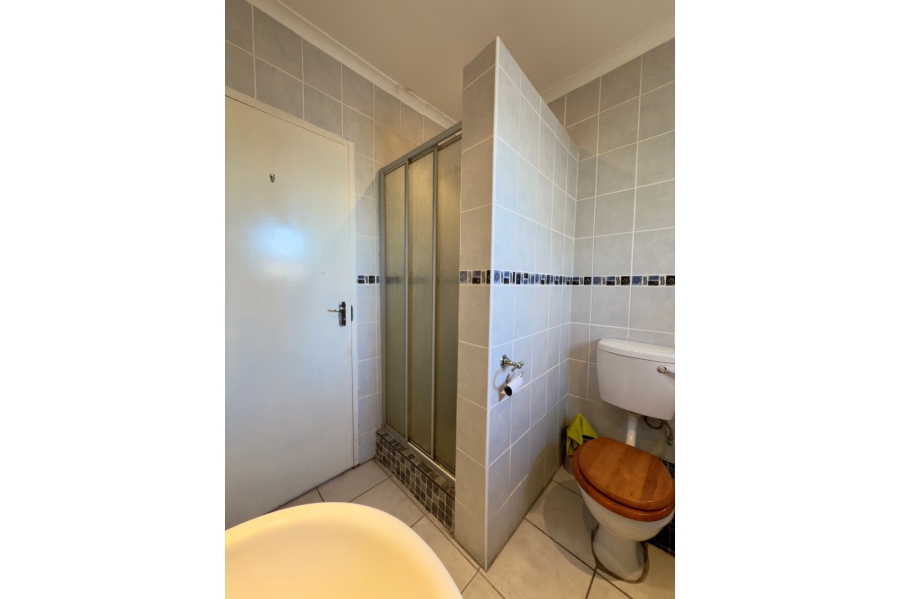 4 Bedroom Property for Sale in Kensington Western Cape